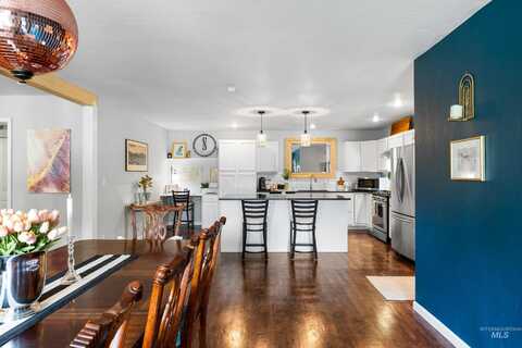 6148 S Roaring River Ave, Boise, ID 83709