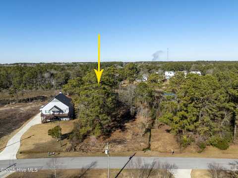 327 Chadwick Shores Drive, Sneads Ferry, NC 28460
