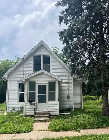 515 W Trail Street, Jackson, MI 49201