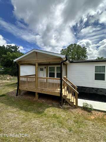 9556 Crisman Rd, Heiskell, TN 37754