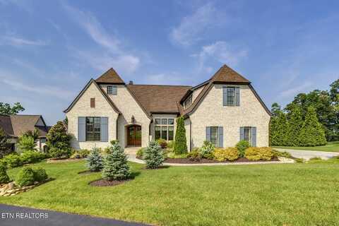 1270 Shadow Hill Drive, Lenoir City, TN 37772