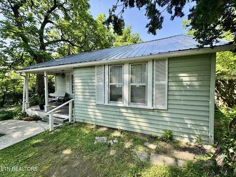 4207 Coster Rd, Knoxville, TN 37912