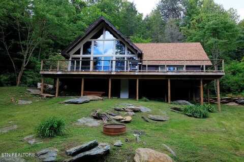 823 E Foothills Drive, Gatlinburg, TN 37738