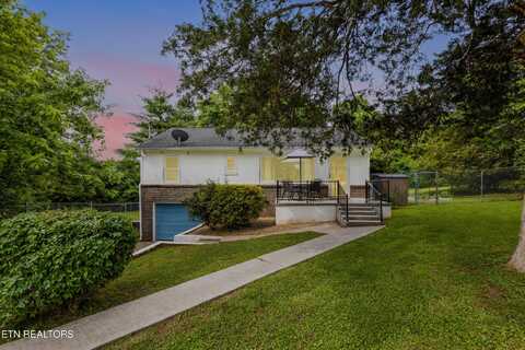 705 Delapp Drive, Knoxville, TN 37912