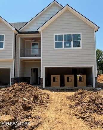 112 Lombardy Lane, Oak Ridge, TN 37830