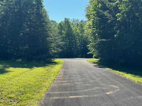 4 Village Court, Russell Springs, KY 42642