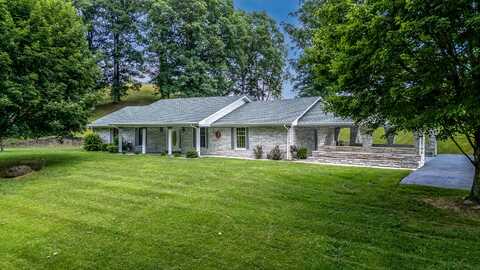 1044 Patrick Road, West Liberty, KY 41472