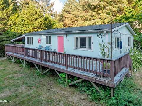 130 NE Salmon Street, Yachats, OR 97498