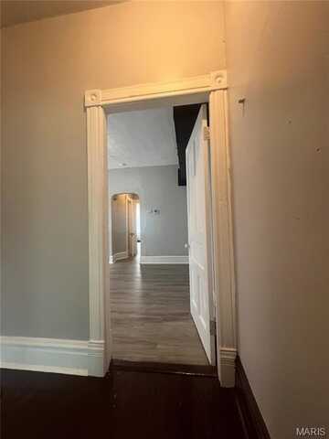 3137 Chippewa Street, Saint Louis, MO 63118