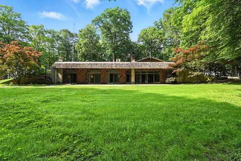 1374 Nevada Wynford Road, Bucyrus, OH 44820