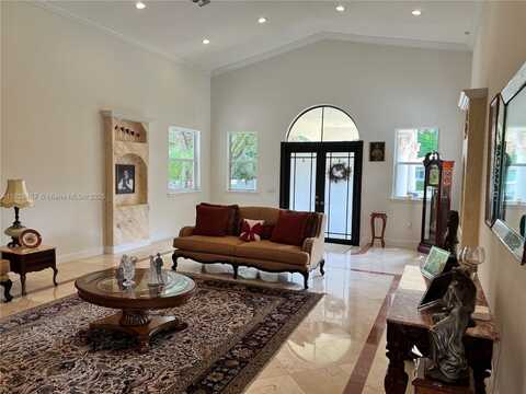 6795 SW 98th St, Pinecrest, FL 33156