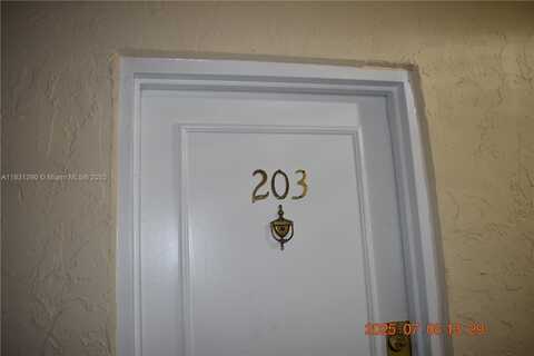 4272 NW 89th Ave, Coral Springs, FL 33065