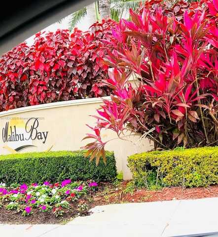 945 NE 33rd Ter, Homestead, FL 33033