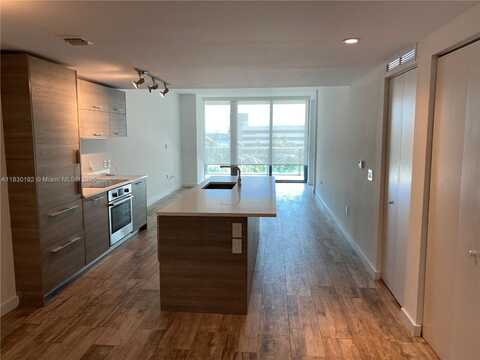 650 NE 32nd St, Miami, FL 33137