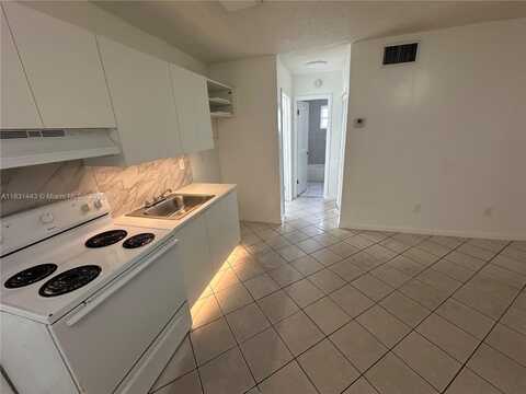 7841 Johnson St, Pembroke Pines, FL 33024