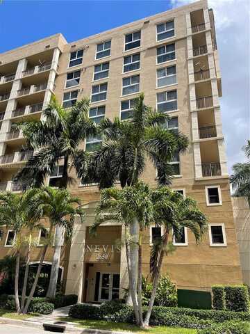 2650 SW 37th Ave, Miami, FL 33133
