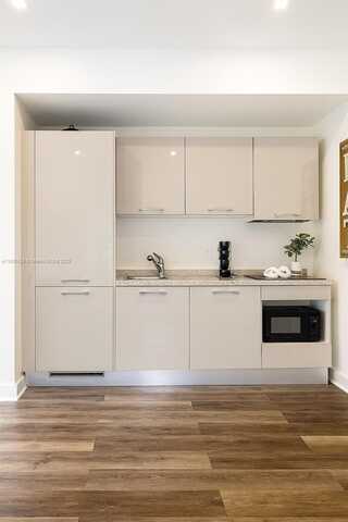 600 15th St, Miami Beach, FL 33139