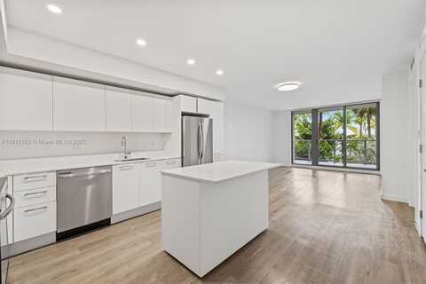 1500 Bay Rd, Miami Beach, FL 33139