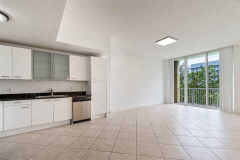 1350 NW 8th Ct, Miami, FL 33136