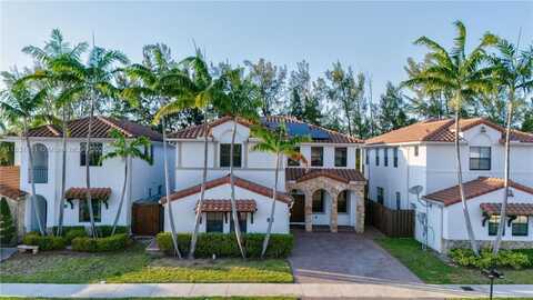 10371 NW 10th St, Miami, FL 33172