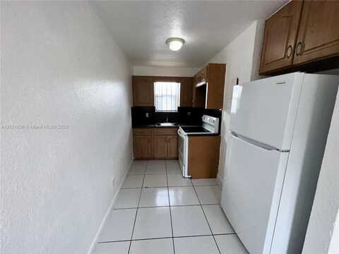 701 NW 7th Ave, Hallandale Beach, FL 33009