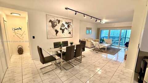 300 Bayview Dr, Sunny Isles Beach, FL 33160