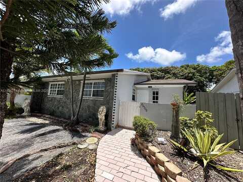 20500 SW 92nd Pl, Cutler Bay, FL 33189