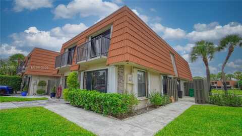 11101 SW 15th Mnr, Davie, FL 33324