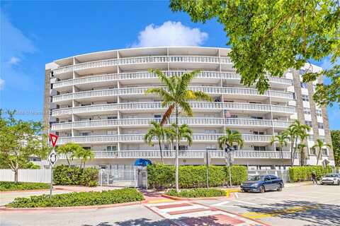 4141 Nautilus Dr, Miami Beach, FL 33140
