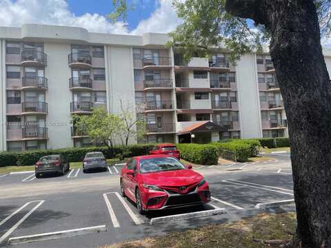 2771 Riverside Dr, Coral Springs, FL 33065