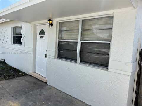 2766 NW 9th Pl, Fort Lauderdale, FL 33311