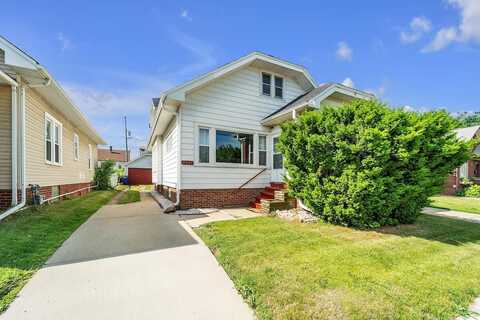 2813 21st St, Racine, WI 53405