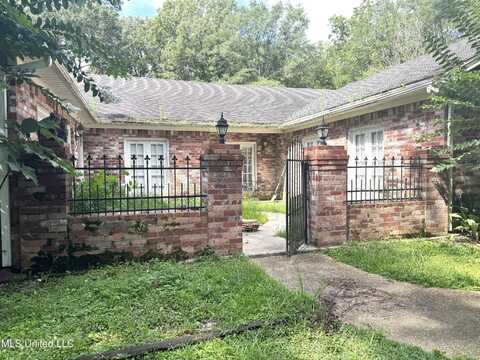 109 Herring Drive, Raymond, MS 39154