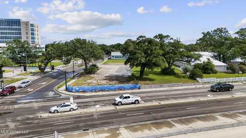 1940 E Beach Boulevard, Biloxi, MS 39531