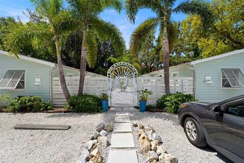 3104 W SAN JUAN STREET, TAMPA, FL 33629