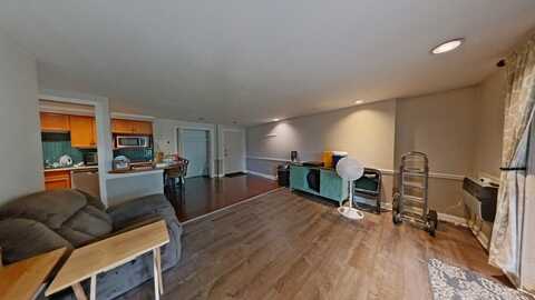 79 Fountain Ln, Weymouth, MA 02190