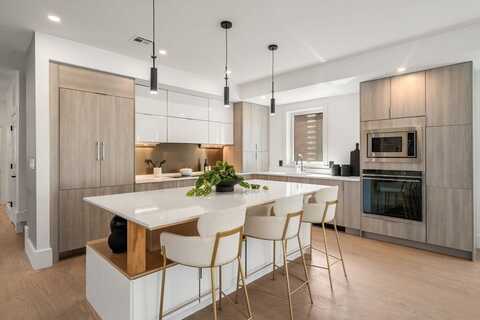31 Evergreen St, Boston, MA 02130
