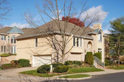 194 Pelican Court, Holmdel, NJ 07733