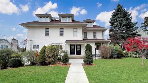 158 Anstice Street, Oyster Bay, NY 11771