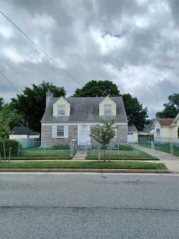 118 Allen Street, Hempstead, NY 11550
