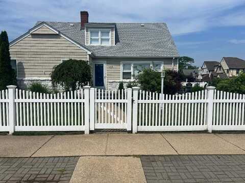 165 Franklin Boulevard S, Long Beach, NY 11561