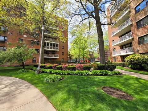 89-40 151 Ave, Howard Beach, NY 11414