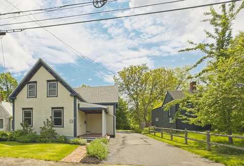 34 Holmes Street, Rockland, ME 04841