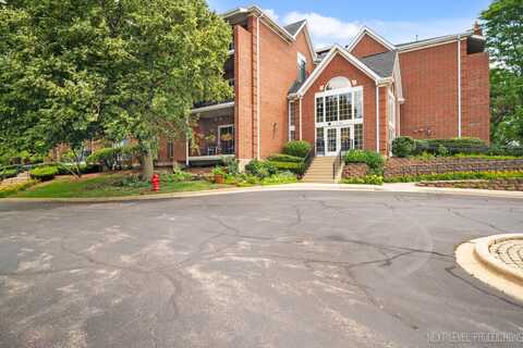 15 Hunt Club Drive, Saint Charles, IL 60174