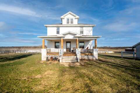 1801 Lee Center Road, Amboy, IL 61310