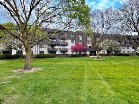 13000 W Heiden Circle, Lake Bluff, IL 60044
