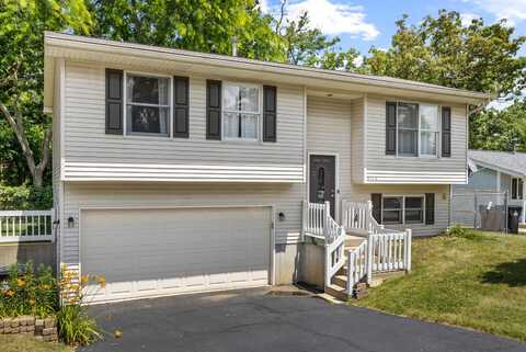 9104 Oriole Trail, Wonder Lake, IL 60097