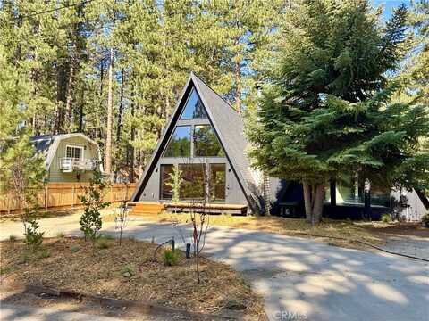 605 Ponderosa Drive, Big Bear Lake, CA 92315