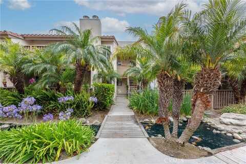16542 Blackbeard Lane, Huntington Beach, CA 92649