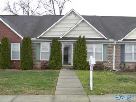 503 College Street, Hartselle, AL 35640